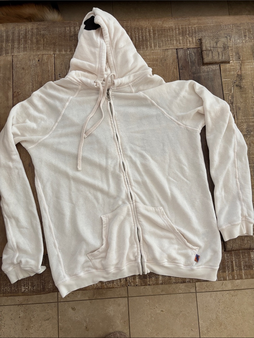 Free City Artists Wanted Hoodie - Picture 4 of 6